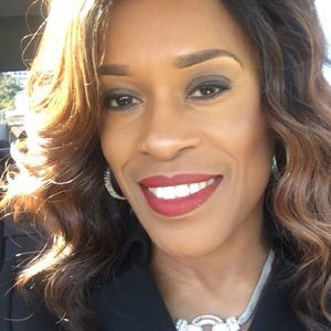 Meet your Posher, Cynthia